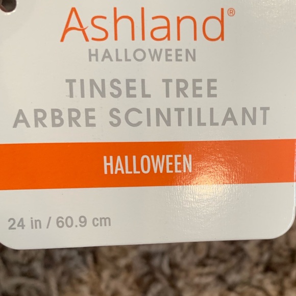 Tinsel Tree Scintillant! Great for Christmas! 24in - Picture 2 of 3